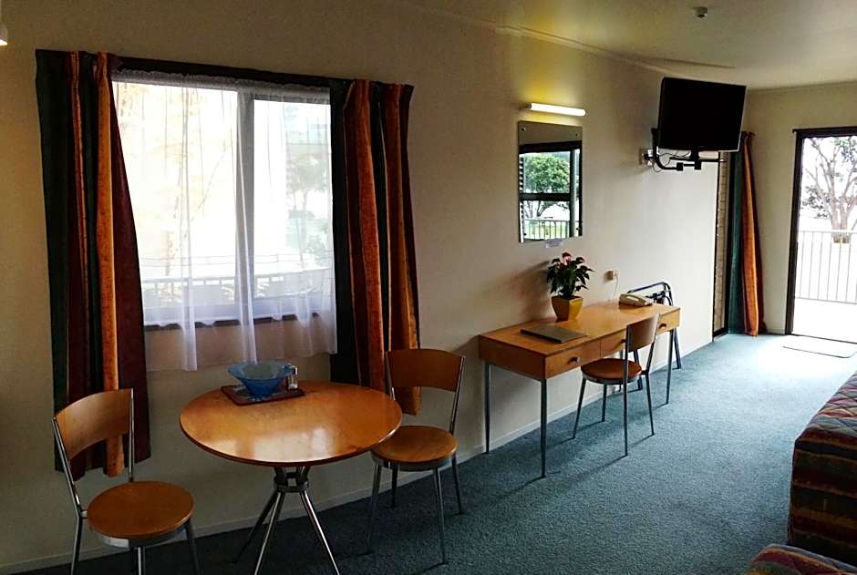 Bay Sands Seafront Studios