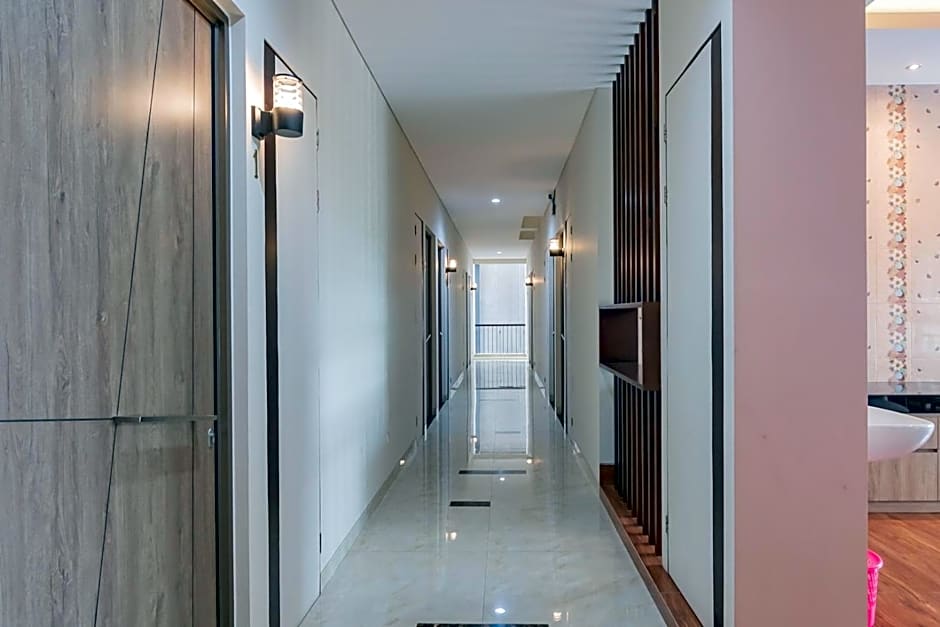 RedDoorz Plus @ Cirebon City Center