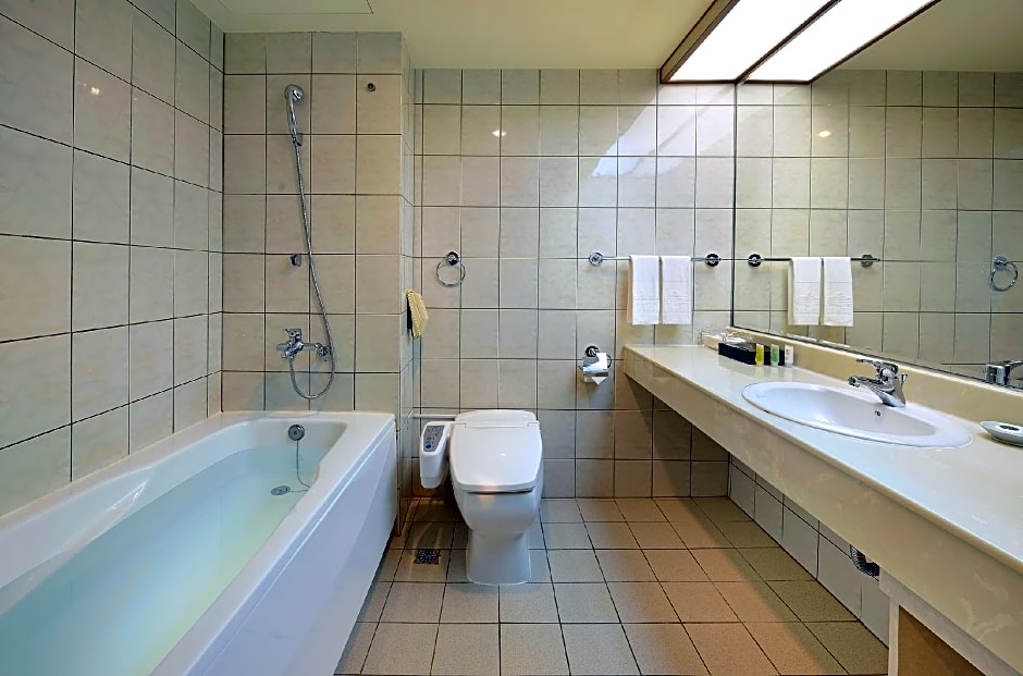 Jungli Le Midi Hotel