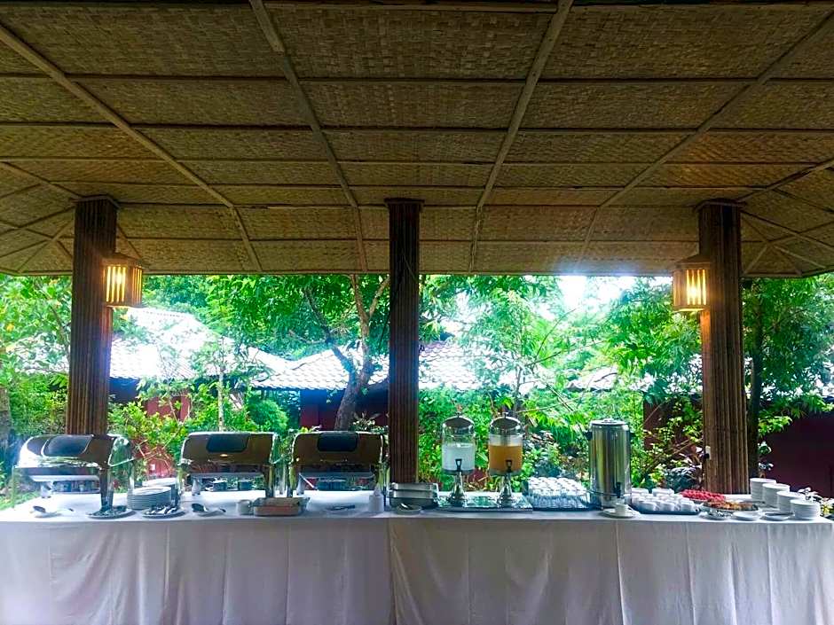 Hill Garden Hotel