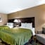 Quality Inn & Suites Des Moines - Merle Hay Road