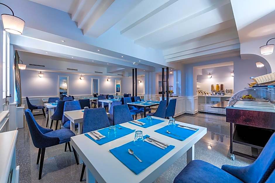 Hotel Domino