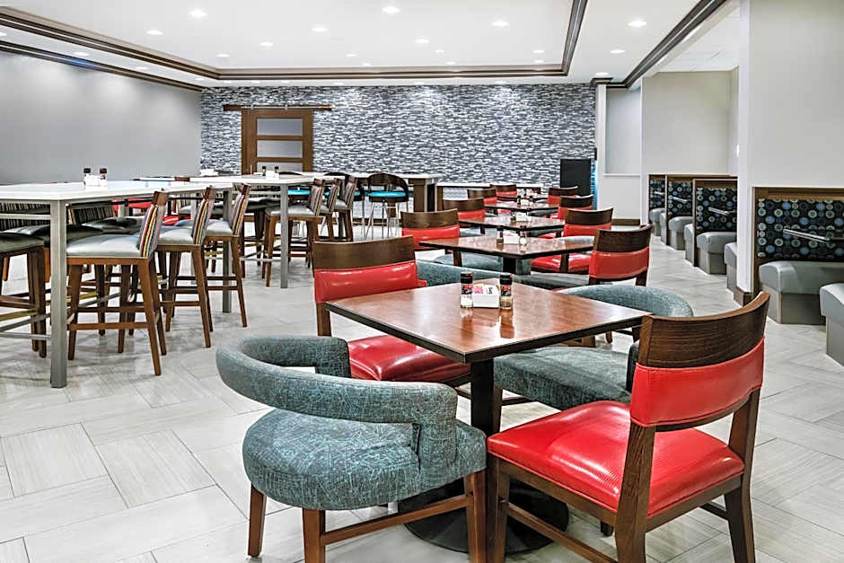 Holiday Inn Hotel & Suites College Station-Aggieland By IHG