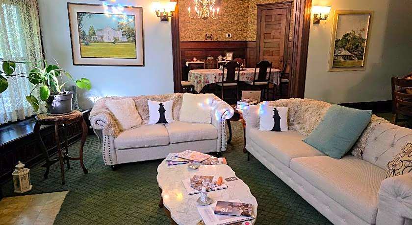 The Kings Throne Inn and Guest House