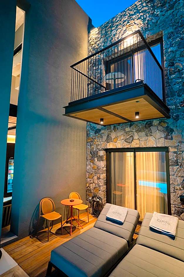 Capital Luxury Suites