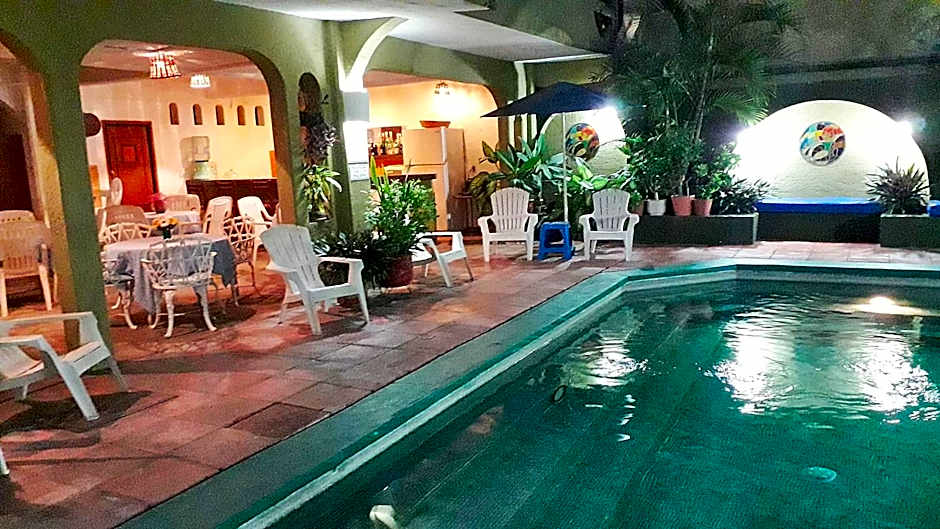Solimar Inn Suites