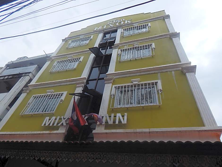 Mixok Inn