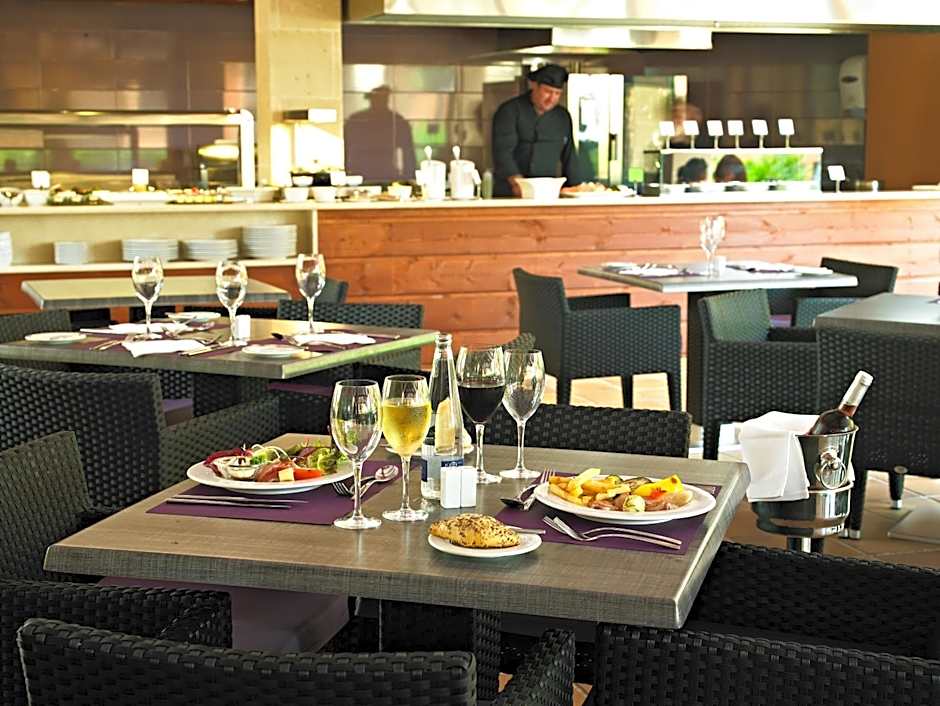 Protur Turo Pins 4* SUP