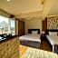 Cheops Pyramids Inn