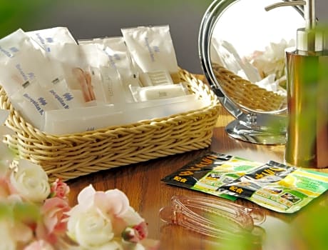 Sakura Japanese Style Suite for 6 People - Non-Smoking