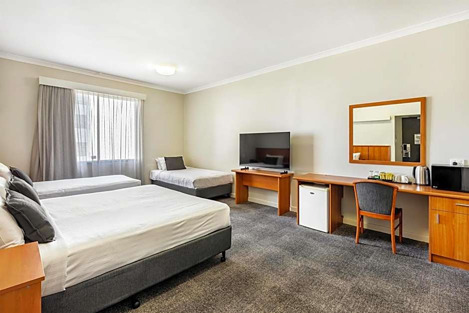 Metro Hotel Perth City