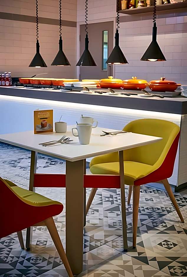 Holiday Inn Northampton West M1 Junc 16 By IHG