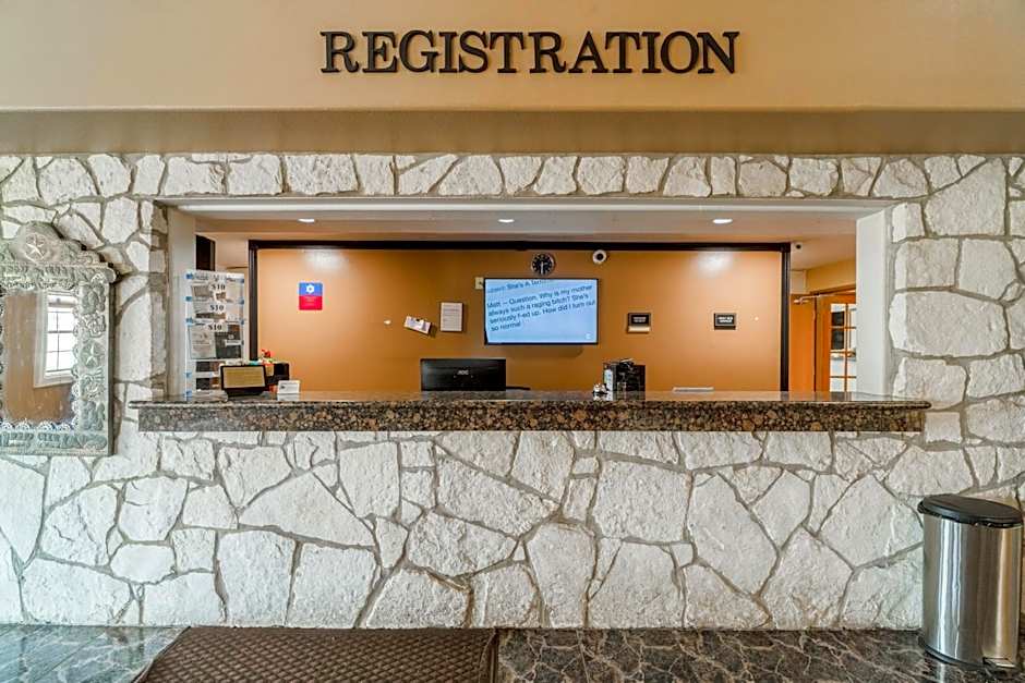 Texan Inn By OYO Beeville US-181