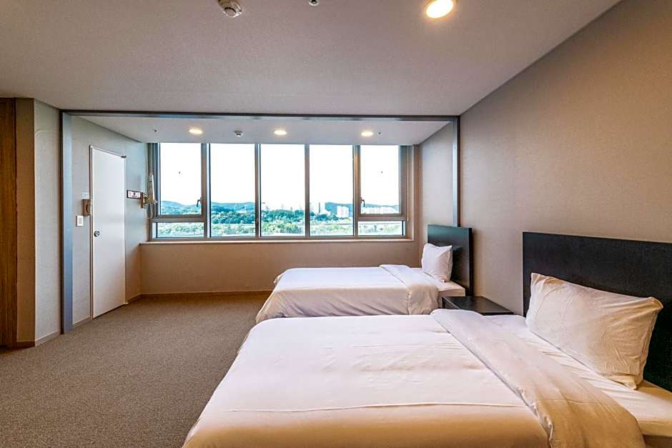 The Triny Urban Suites