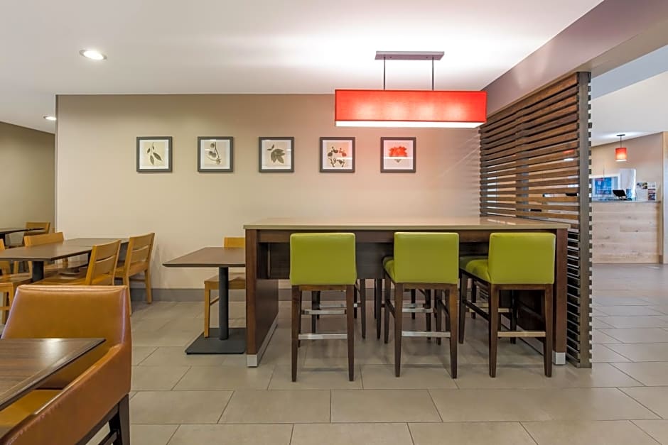 Country Inn & Suites by Radisson, Wichita East, KS