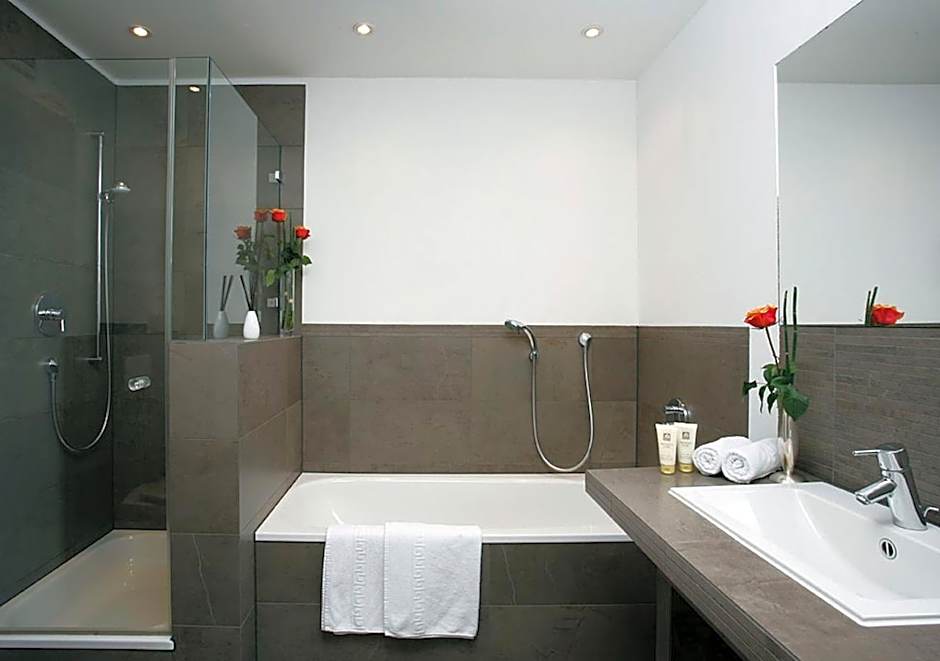 Hotel Regina - Bed & Breakfast Köln