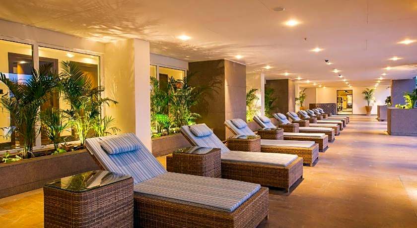 Lemon Tree Premier City Center Pune