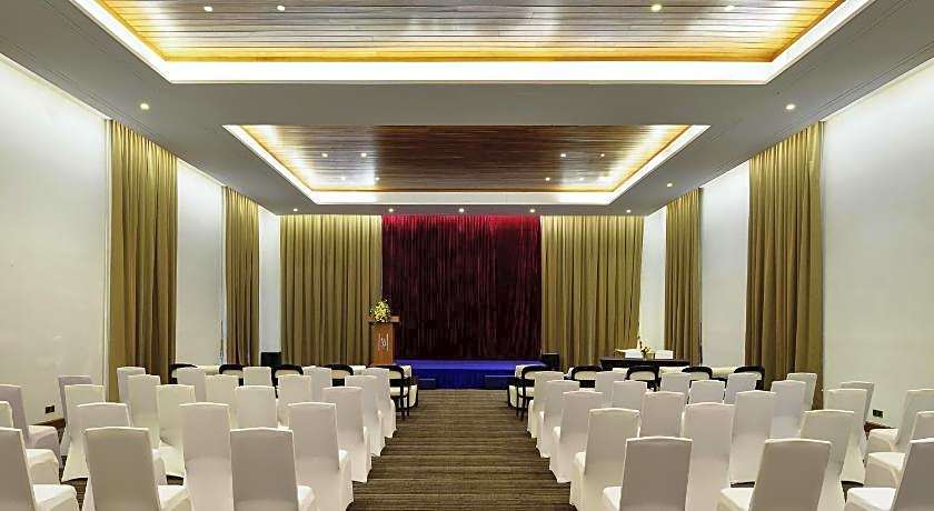 The Lake Garden Nay Pyi Taw MGallery Collection