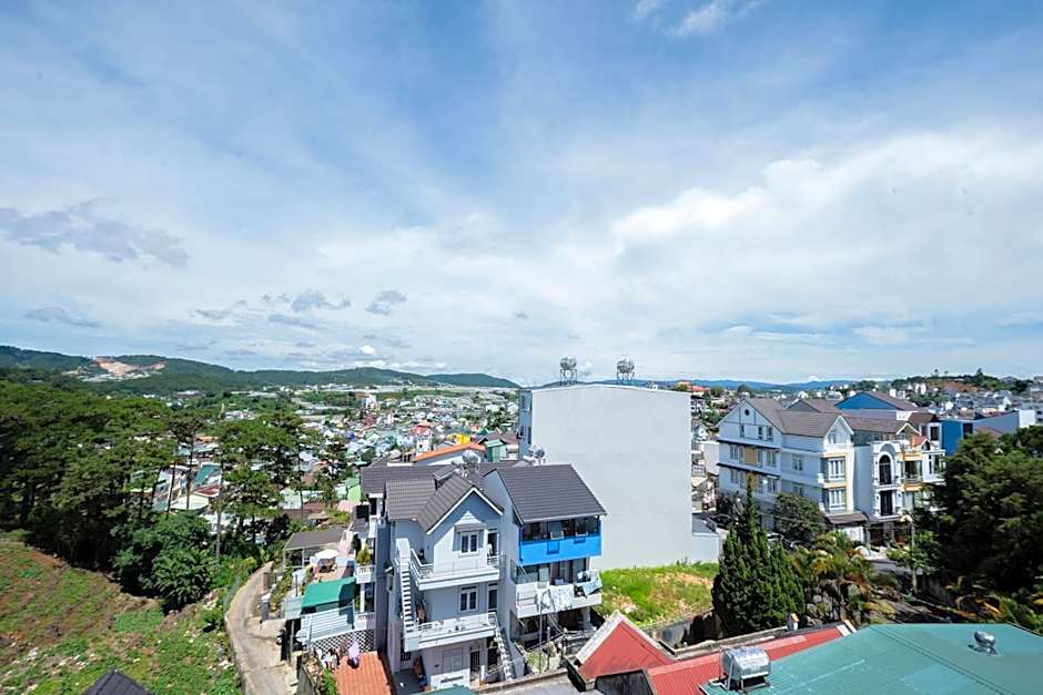 Hoang Tuan Hotel – Dalat, KS