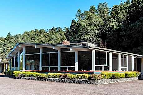 Silver Hills Motel