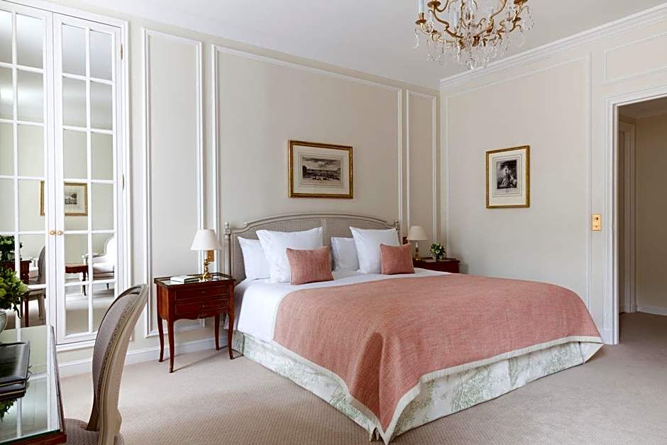 Le Bristol Paris, Oetker Hotels
