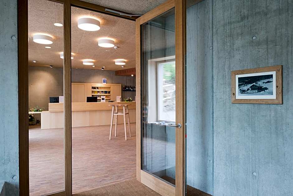 Saanen Gstaad Youth Hostel