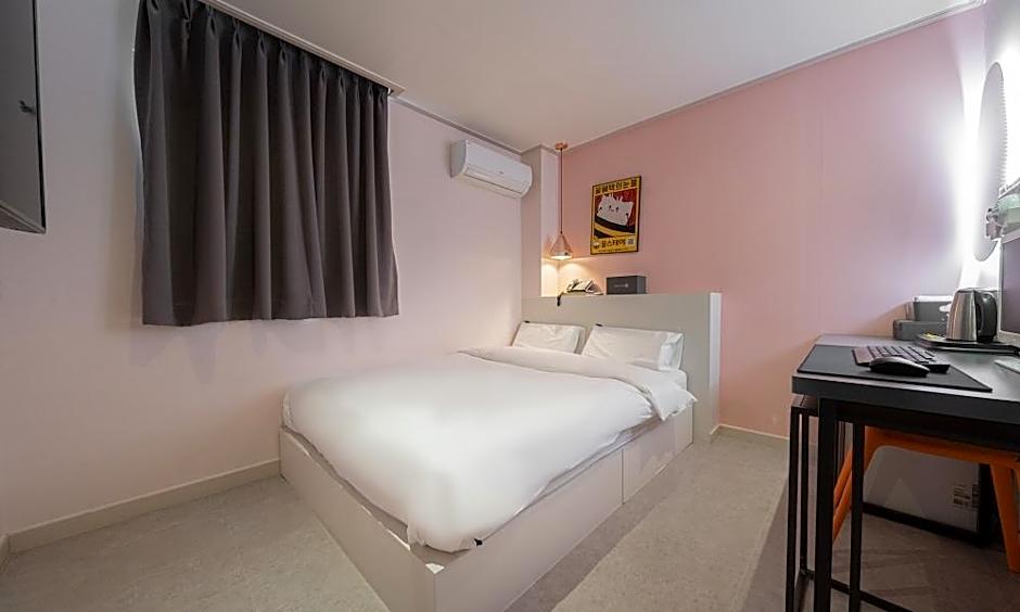 Uiwang Hotel Nine