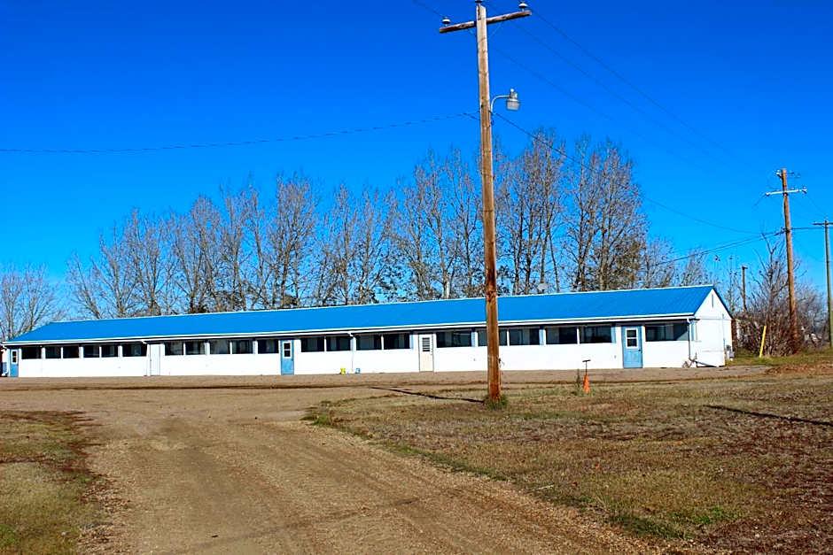 Raval Paradise Motel and RV Park