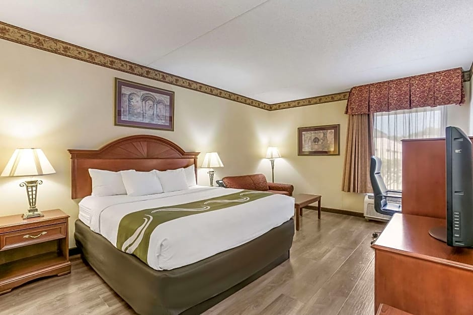 Quality Inn & Suites Bel Air I-95 Exit 77A