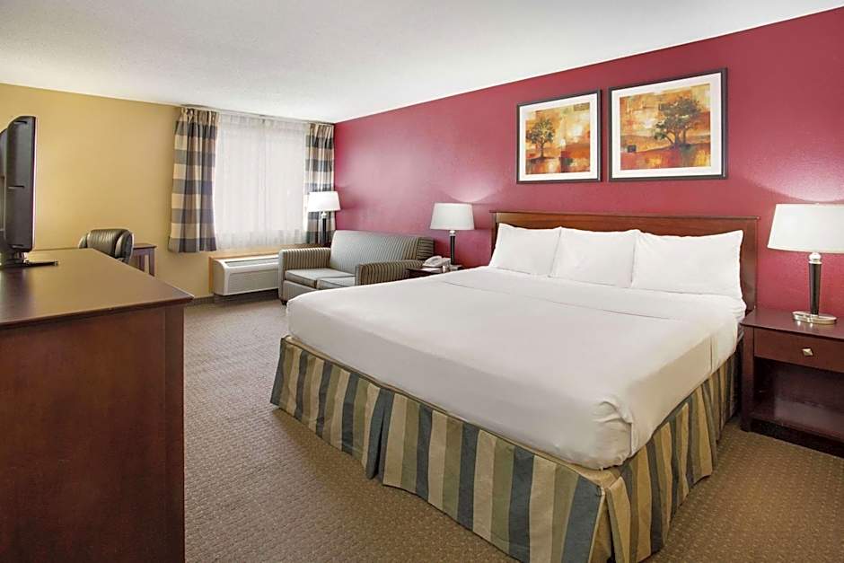 Foto 1 daripada 4 — 1 King Bed, Pet-Friendly