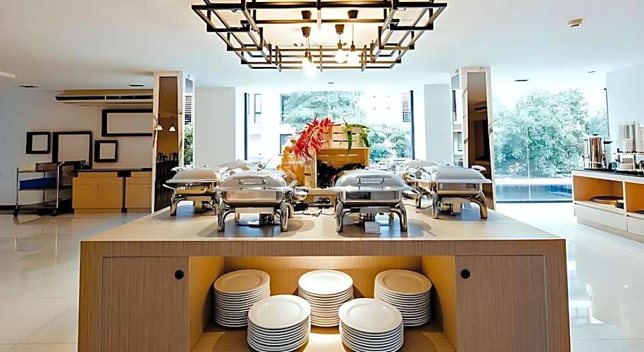 Three Sukhumvit Hotel