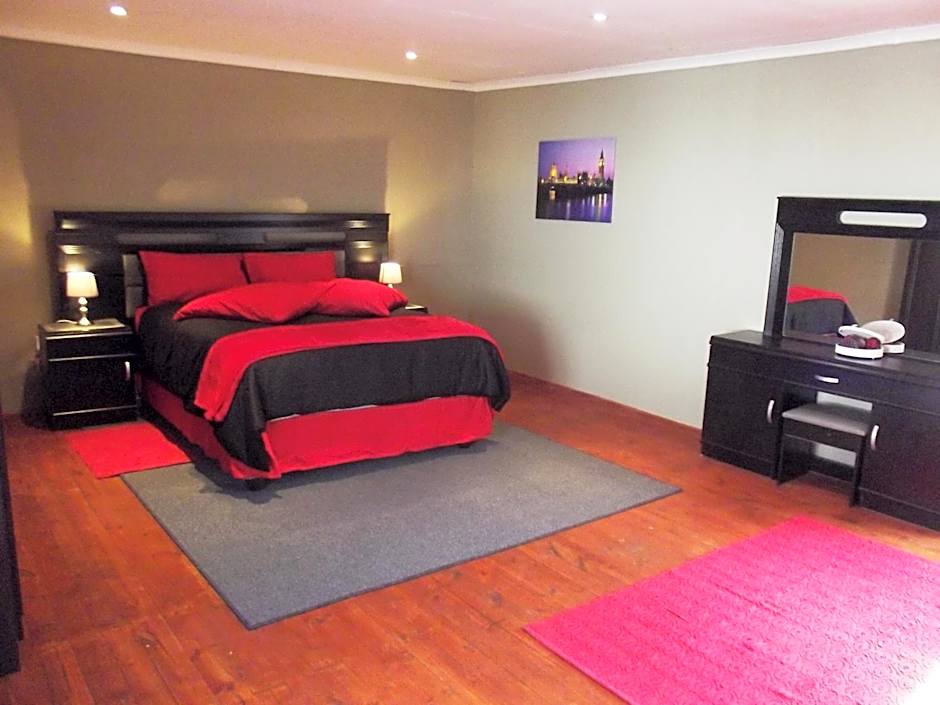 Parys In town Guest lodge and Conference Center