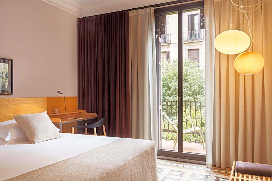 Alexandra Barcelona Hotel, Curio Collection by Hilton