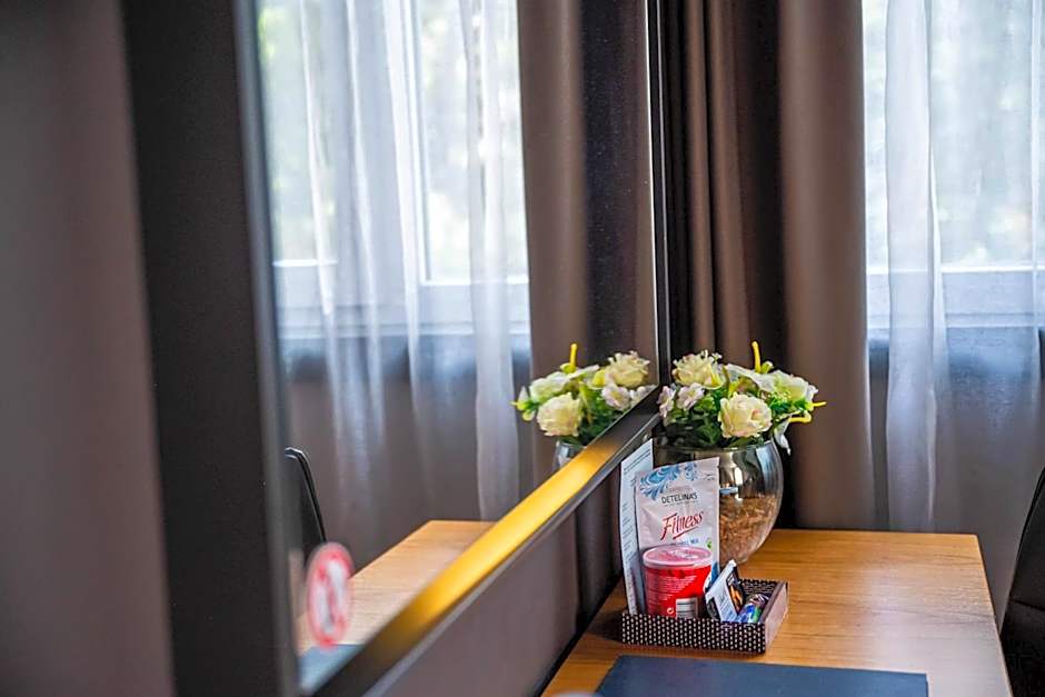 All Seasons Residence Design Hotel - Free parking