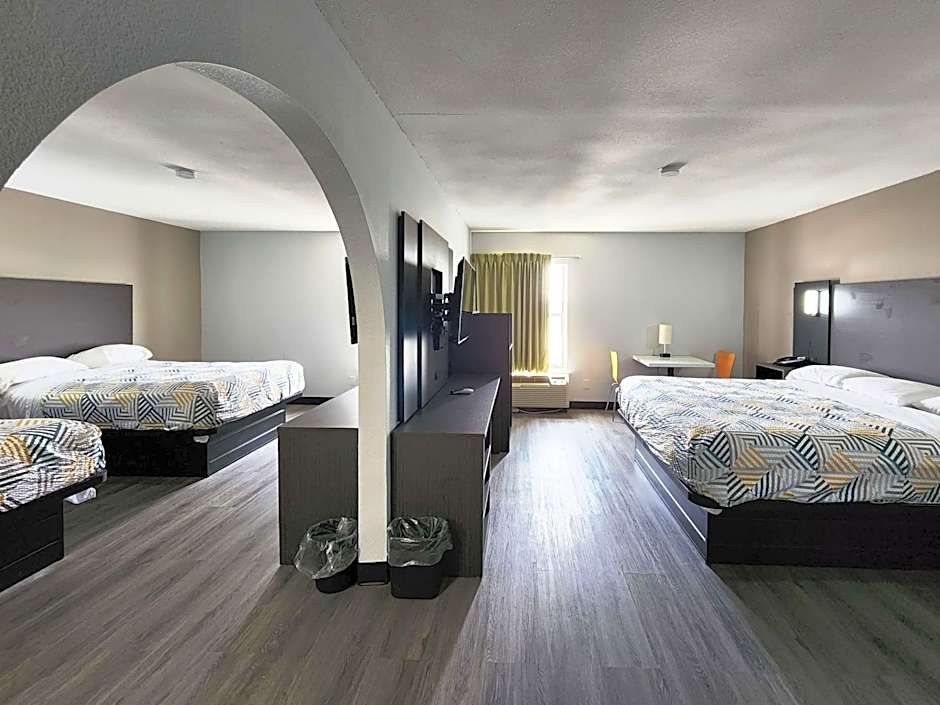 Motel 6-Pine Bluff, AR