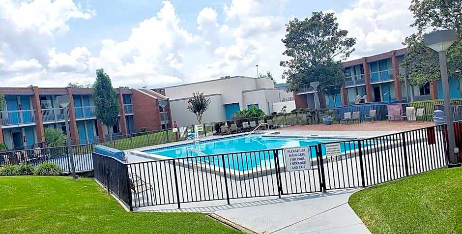 Americas Best Value Inn and Suites