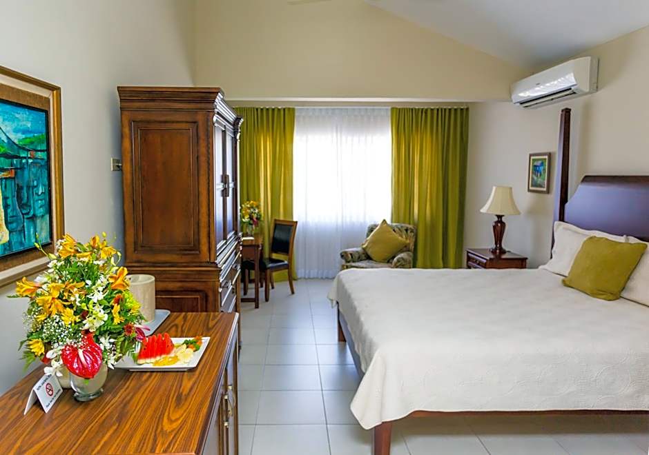 The Liguanea Club