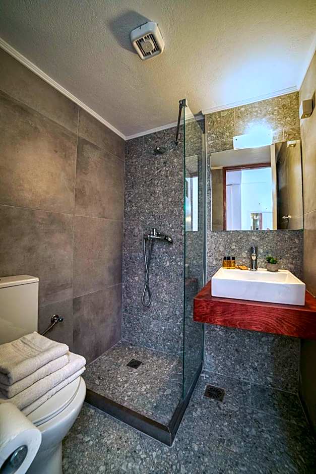 Roxani Hotel
