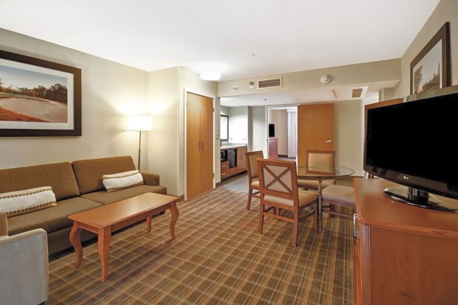 Embassy Suites Greenville Golf Resort & Conference Center