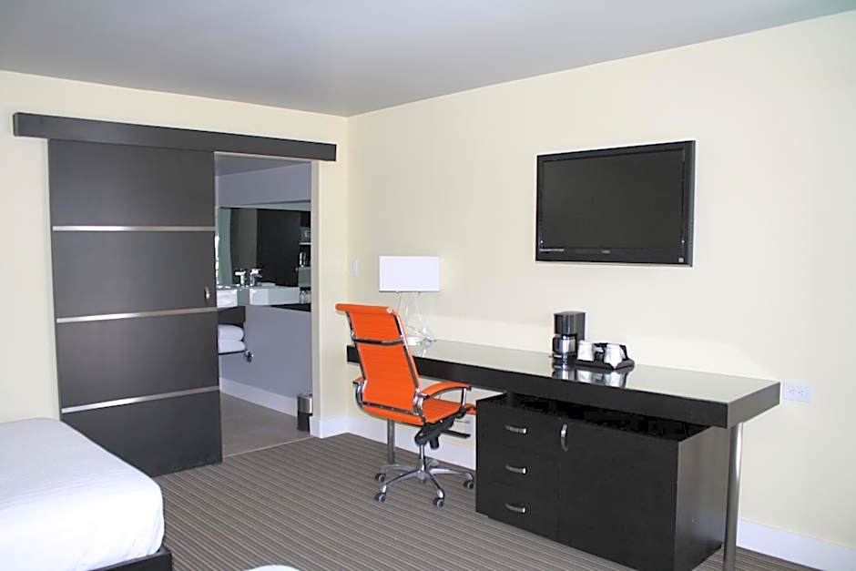 Hotel Current