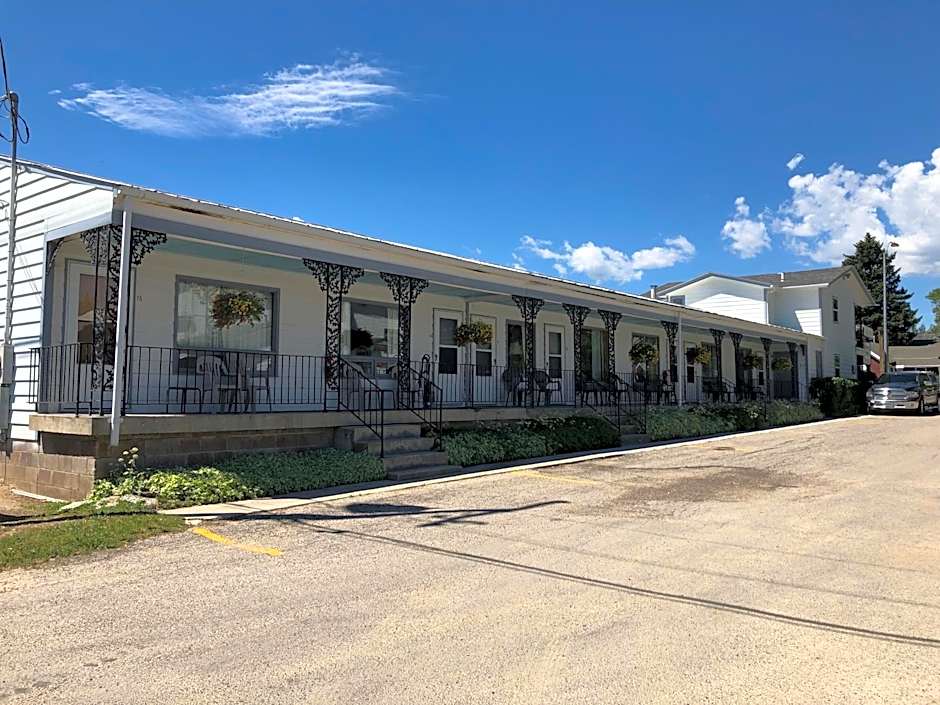 The Mansion Motel – Buffalo, WY