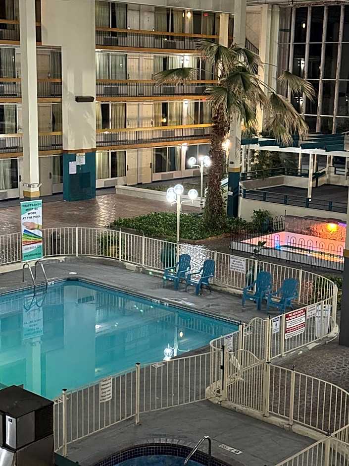 The Lodge Hotel and Banquets