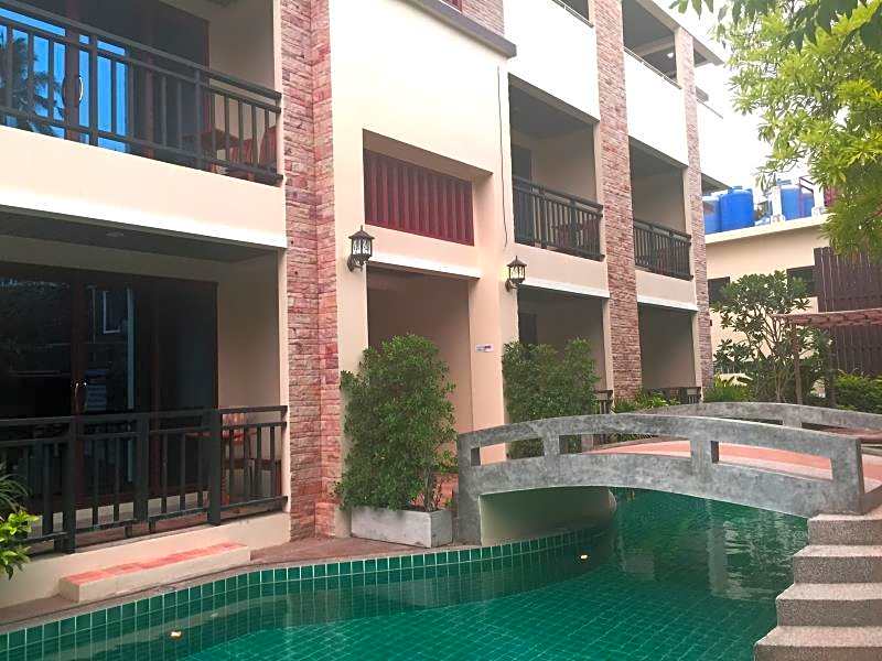 JJ Residence (somsri praditjarone company branch 1)