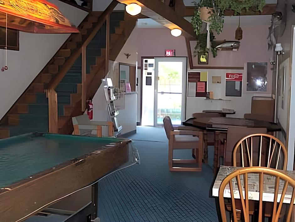 Lake Ontario Motel & Inn