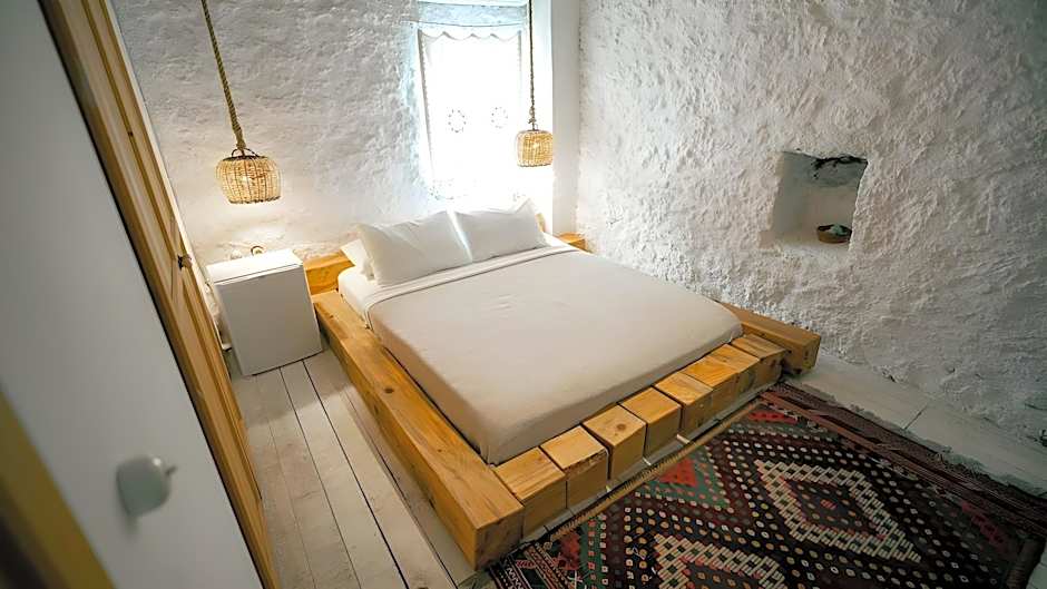 Banana Alaçatı Food & Stay - Adults Only