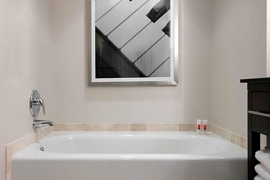 Loews Atlanta Hotel