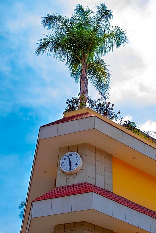 La Casa del Reloj - Zona de Hospitales