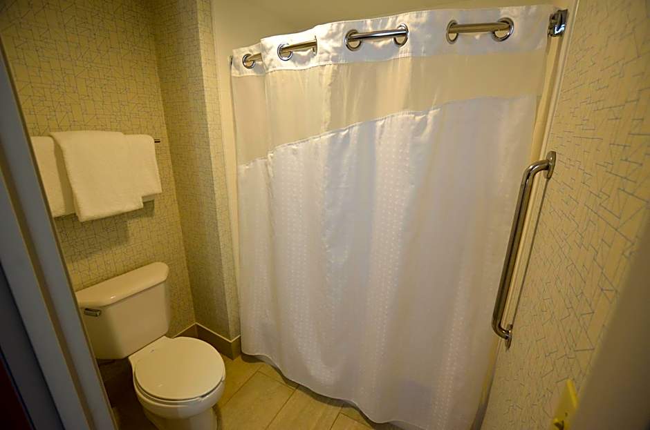 Holiday Inn Express Pittsburgh-Bridgeville By IHG