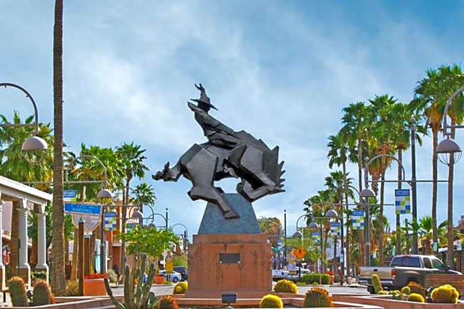 Holiday Inn Express Hotel & Suites Scottsdale - Old Town