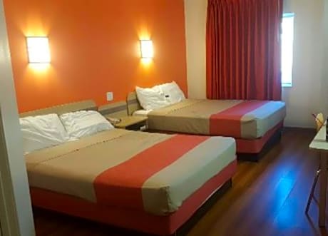 Queen Room with Two Queen Beds - Non-Smoking